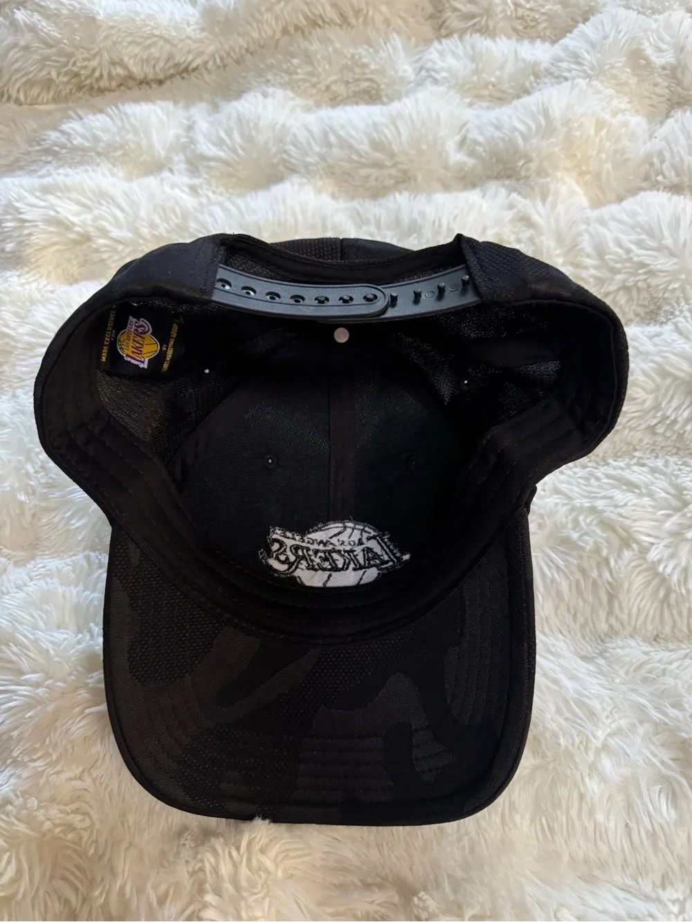 Lakers Black Camo Baseball Cap